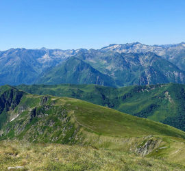 Pyréenés Ariège : Le pic du Tarbesou 2364 m Alt. Photo : Marianne Tolomio