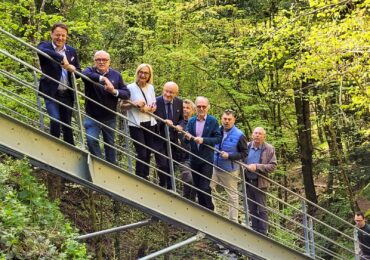 Inauguration officielle de l'escalier de la cascade Erzenbach dans le vallon du Silberthal 13-04-2024. Photo: Patrick Marcelli
